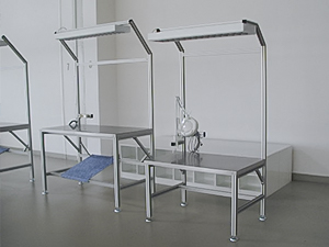 Arbeitsplatzloesung aus Aluminiumprofilen